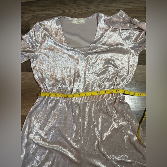 No Comment Champagne Crushed Velvet Romper - Size M - Picture 9 of 13